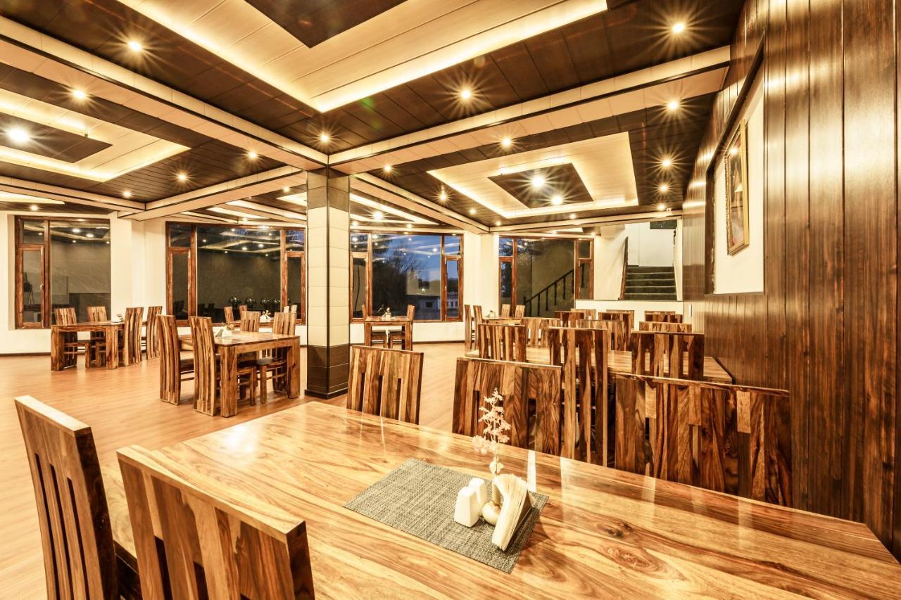 Hotel Asia Лех Экстерьер фото
