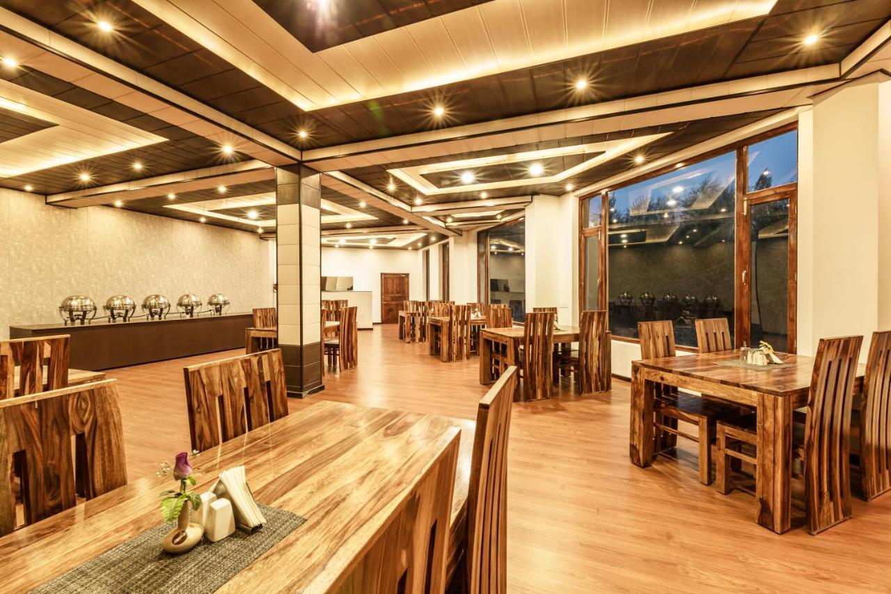 Hotel Asia Лех Экстерьер фото